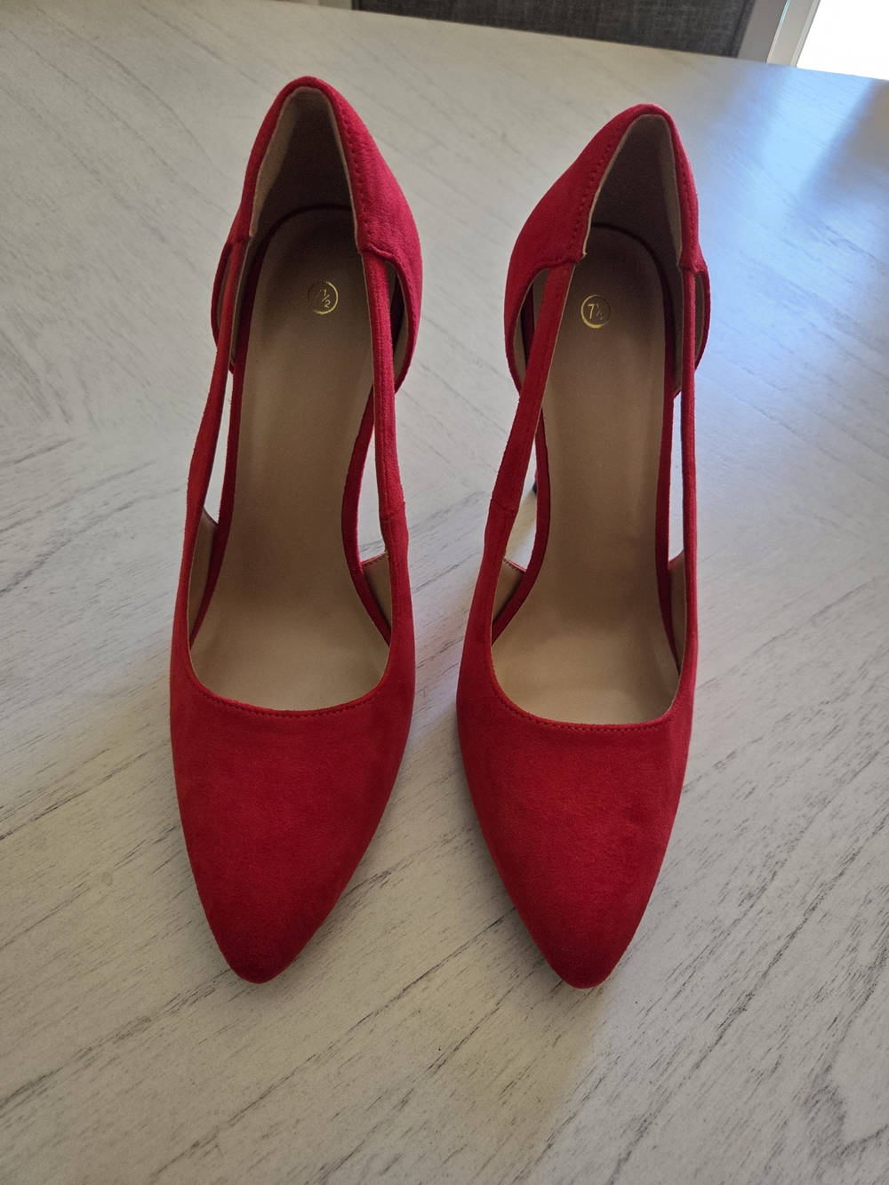 Mysoft Women's 4" Cut Out Pointed Toe Stiletto Pumps Red Suede Size 7.5
